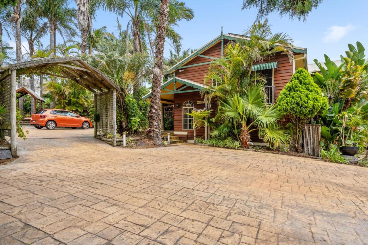 Oasis Inn Ulladulla - Welcoming Guests 18 Years And Older المظهر الخارجي الصورة