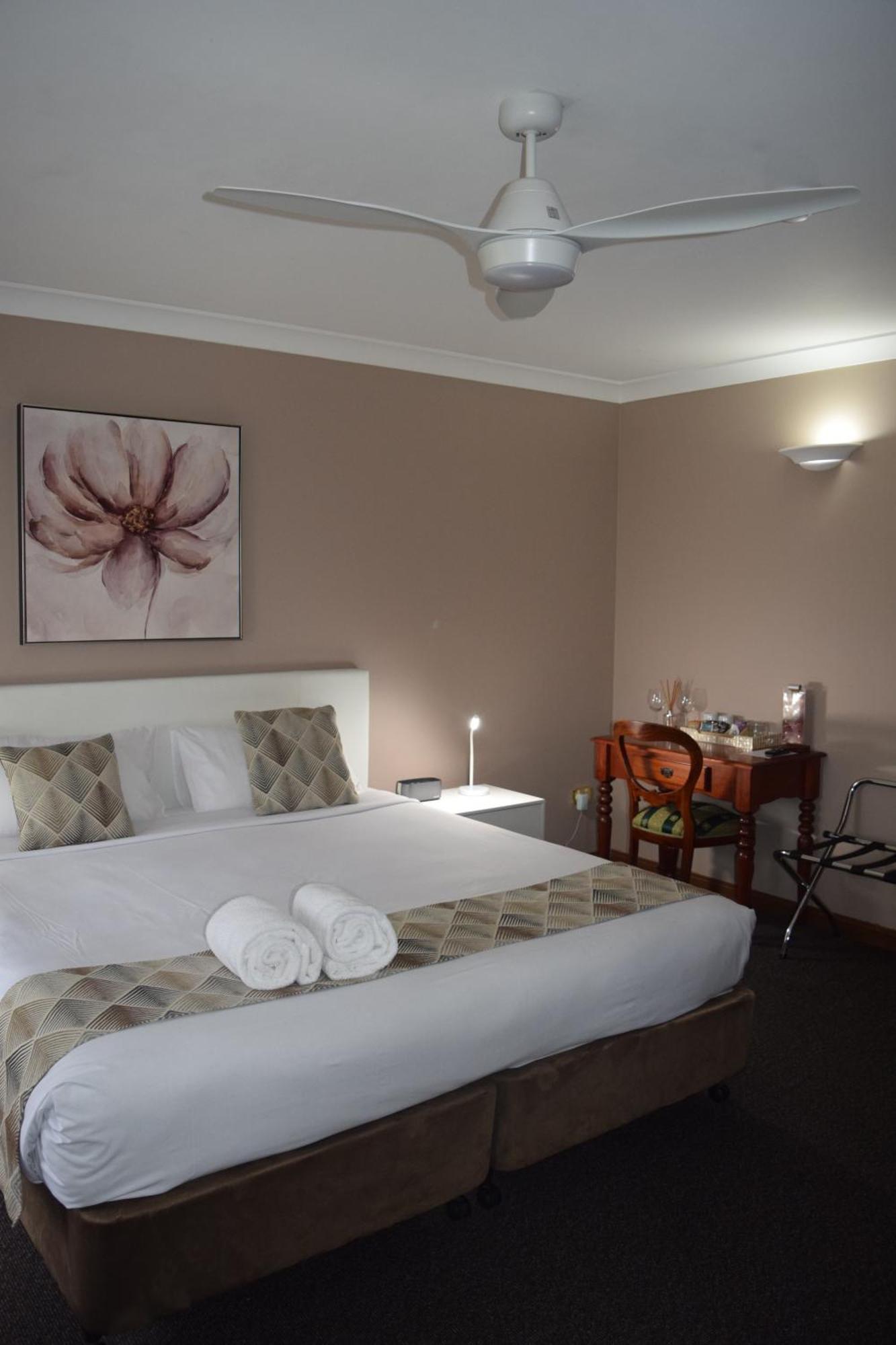 Oasis Inn Ulladulla - Welcoming Guests 18 Years And Older المظهر الخارجي الصورة