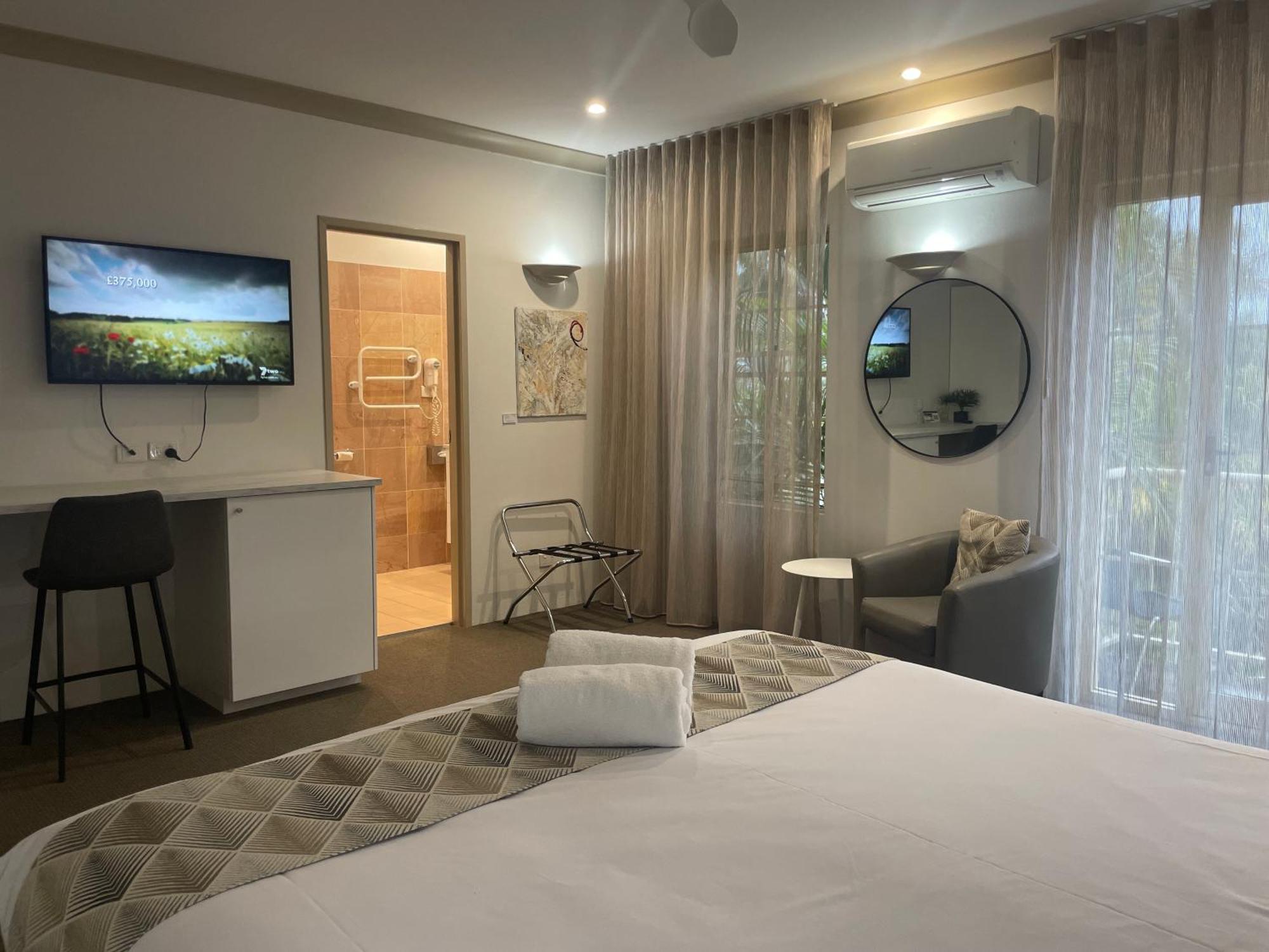 Oasis Inn Ulladulla - Welcoming Guests 18 Years And Older المظهر الخارجي الصورة