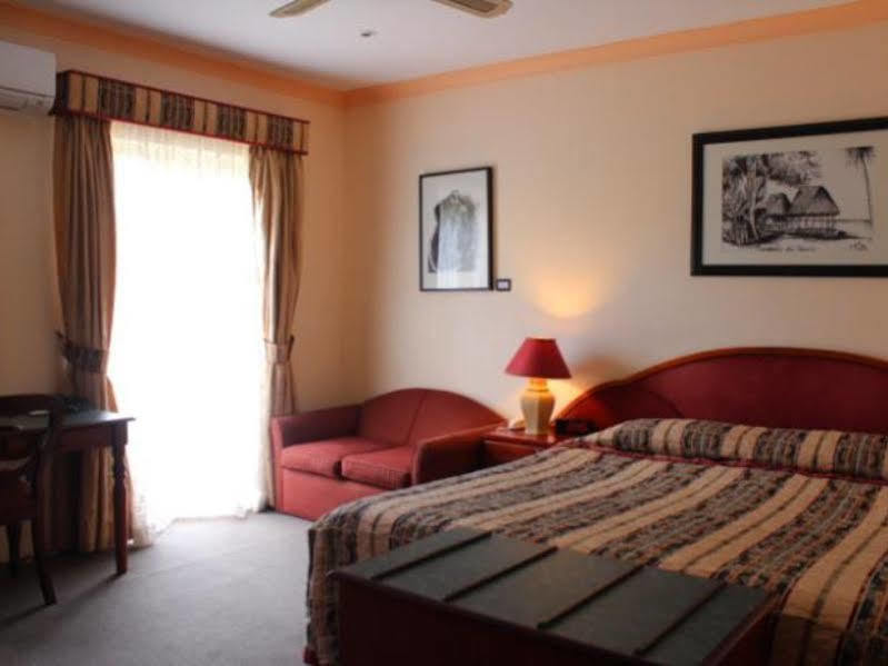Oasis Inn Ulladulla - Welcoming Guests 18 Years And Older المظهر الخارجي الصورة