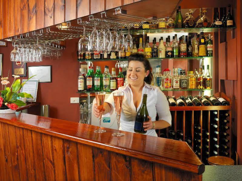 Oasis Inn Ulladulla - Welcoming Guests 18 Years And Older المظهر الخارجي الصورة